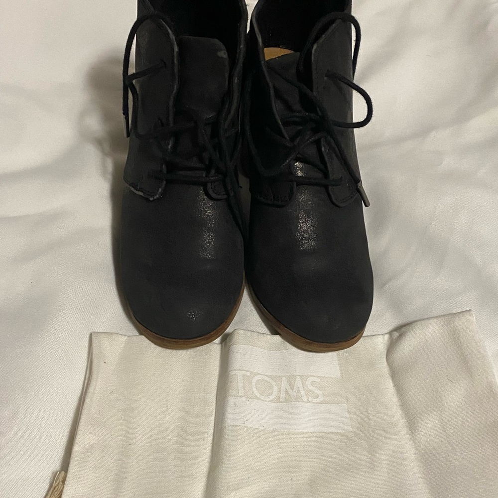 Toms booties